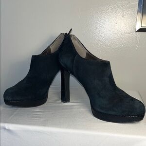 Sky High Black platform Women's 4 inch Heeled Bootie size 8